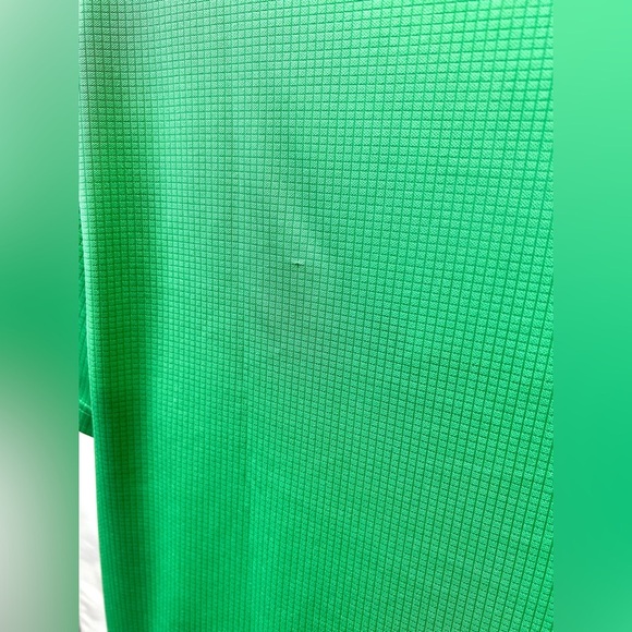 🛍️IZOD GOLF Men’s Kelly green grid‎ pattern golf polo size XL. - Picture 9 of 13